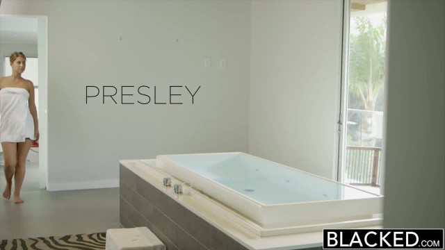 Зрелый негр после ванной присунул большой ствол рачком рыжей сучке - #2